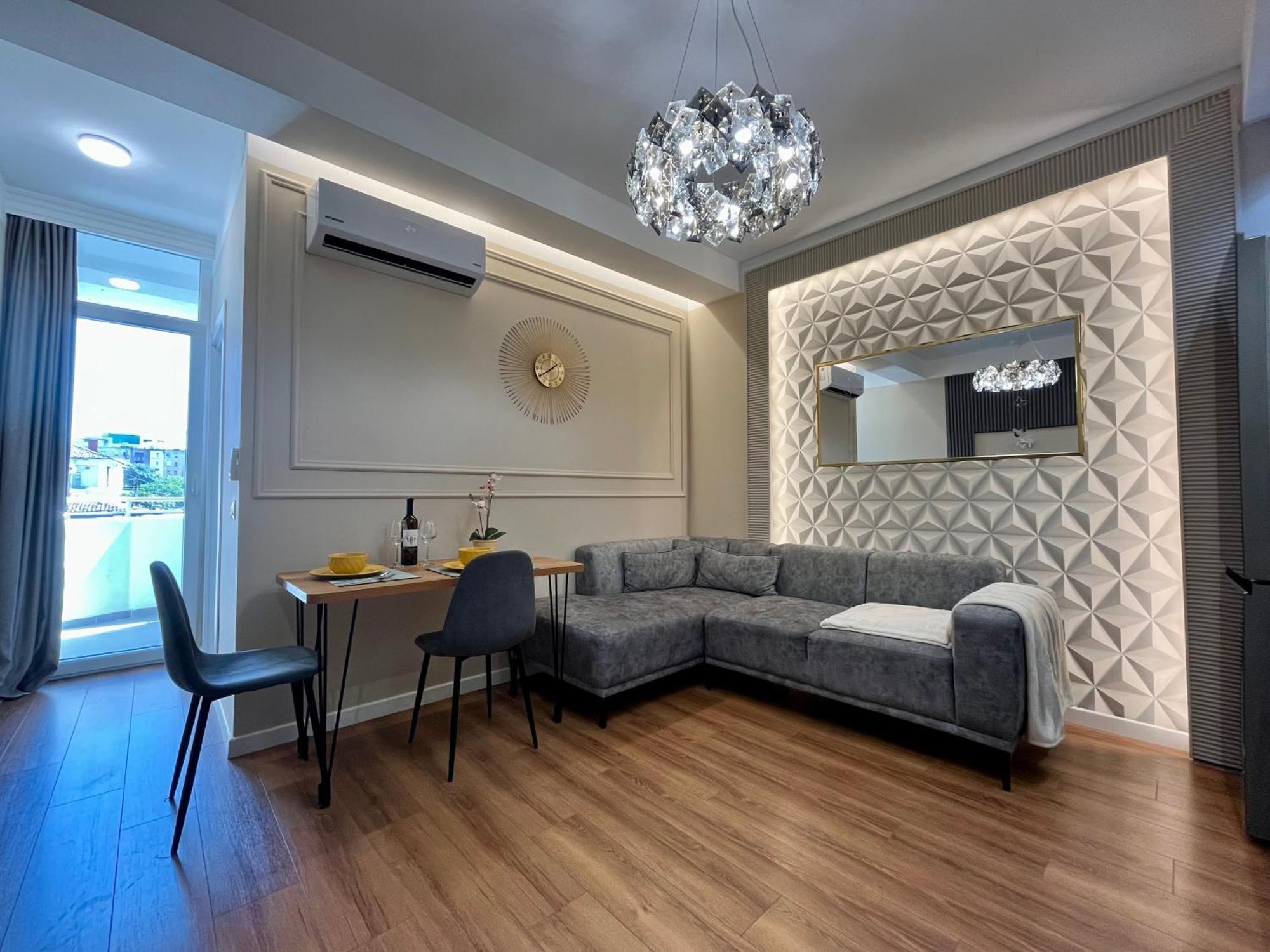 City Center Cozy Apartment Tirana Buitenkant foto
