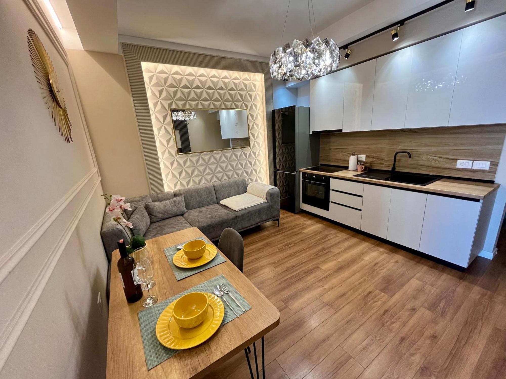 City Center Cozy Apartment Tirana Buitenkant foto